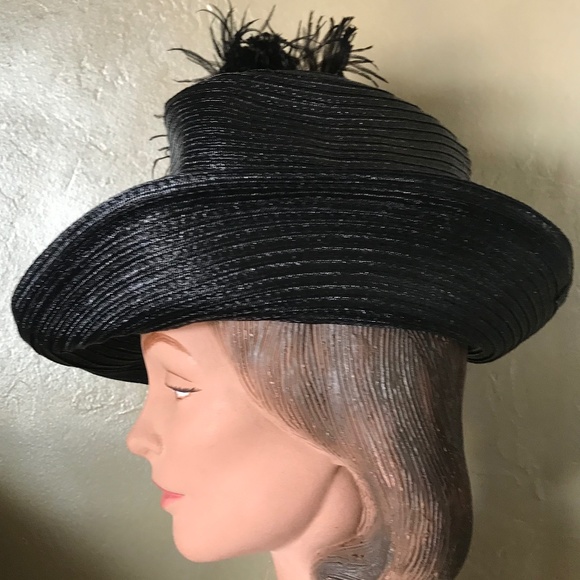 SMART 1960s\' BLACK STRAW FEDORA WITH WHITE VINYL TRIM AND BLACK OSTRICH FEATHER main image 5